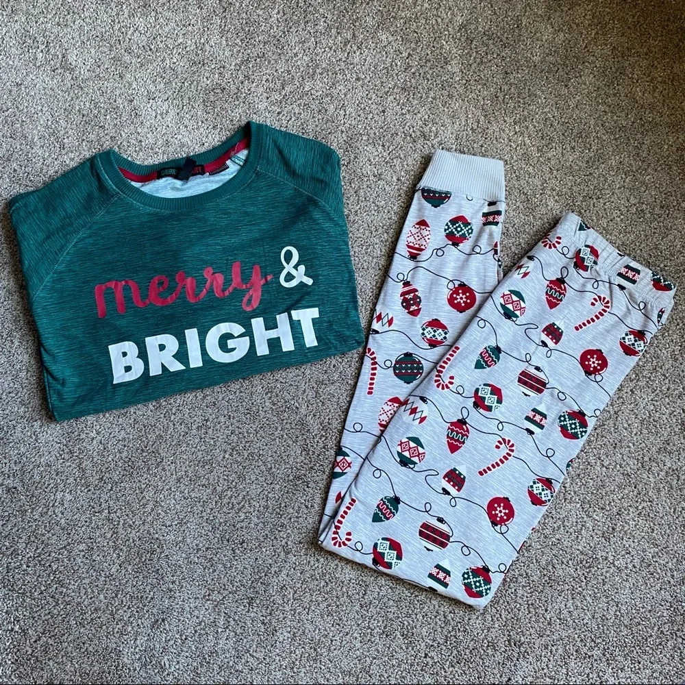 Kids Christmas Holiday 2 piece pajama set, size XL soft and stretchy Derek Heart